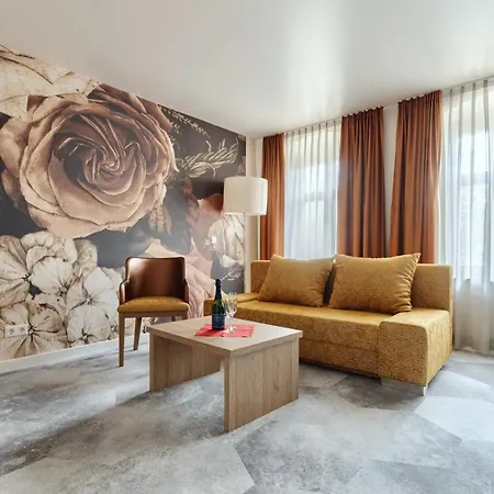 & Restaurant Roedersaal Отель