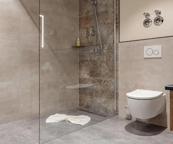 & Restaurant Roedersaal Hotel 3*